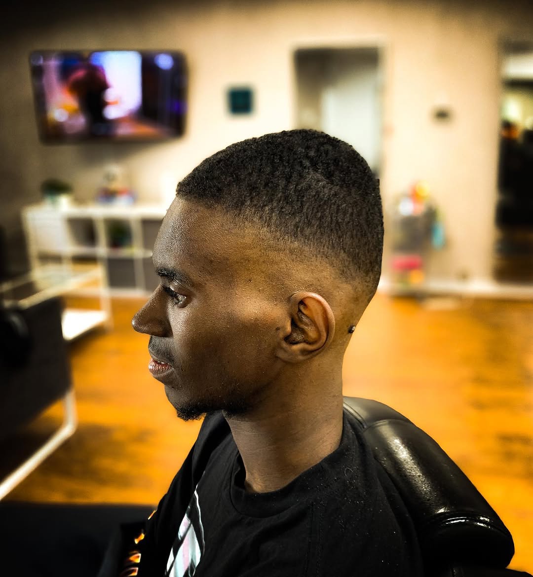 Client in the chair, classic cut